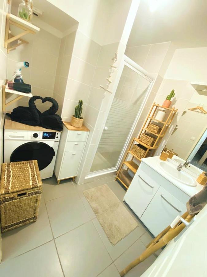 Appartcosy Emplacement Ideal Avec Terrasse & Parking Prive Nîmes Exterior foto